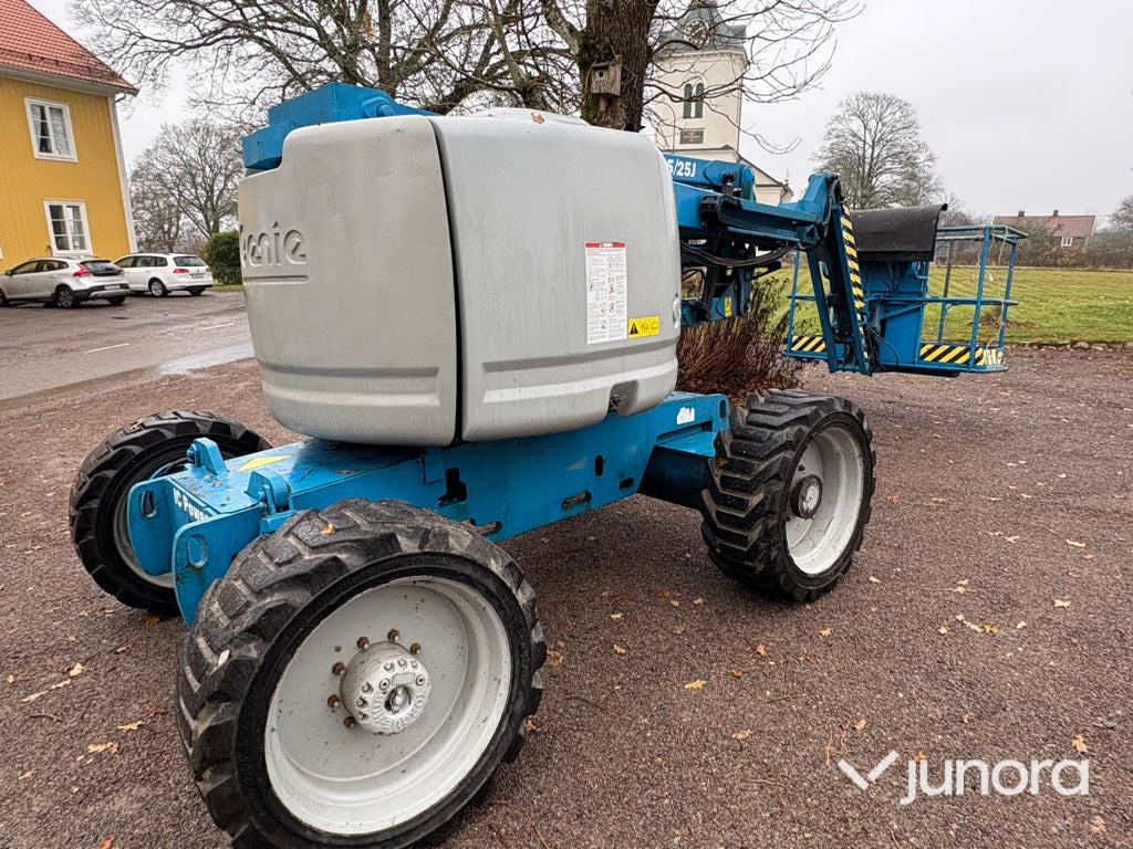 Bomlift - Genie Z-45/25J - Articulated boom: picture 5 Bomlift - Genie Z-45/25J - Articulated boom: picture 5