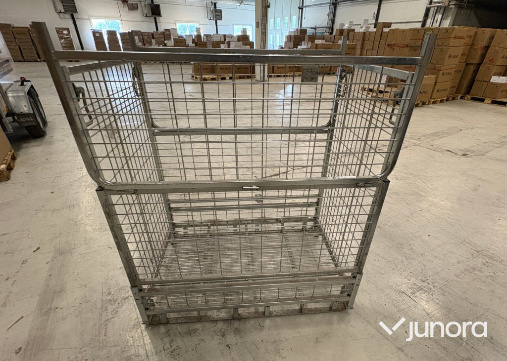 Gallerburar - K. Hartwall, 21st - Warehouse equipment: picture 2 Gallerburar - K. Hartwall, 21st - Warehouse equipment: picture 2