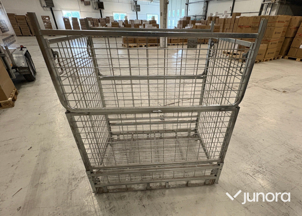 Gallerburar - K. Hartwall, 21st - Warehouse equipment: picture 1 Gallerburar - K. Hartwall, 21st - Warehouse equipment: picture 1