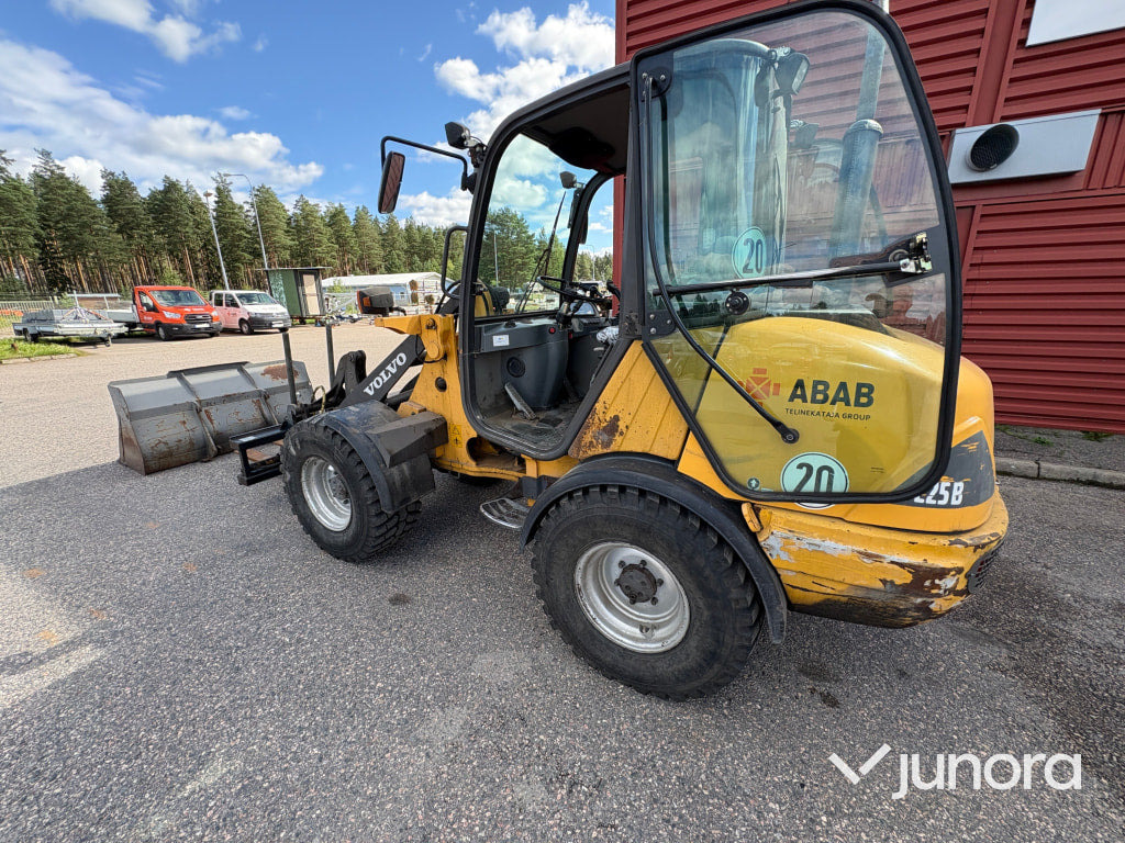 Hjullastare Volvo L25 B - Wheel loader: picture 3 Hjullastare Volvo L25 B - Wheel loader: picture 3