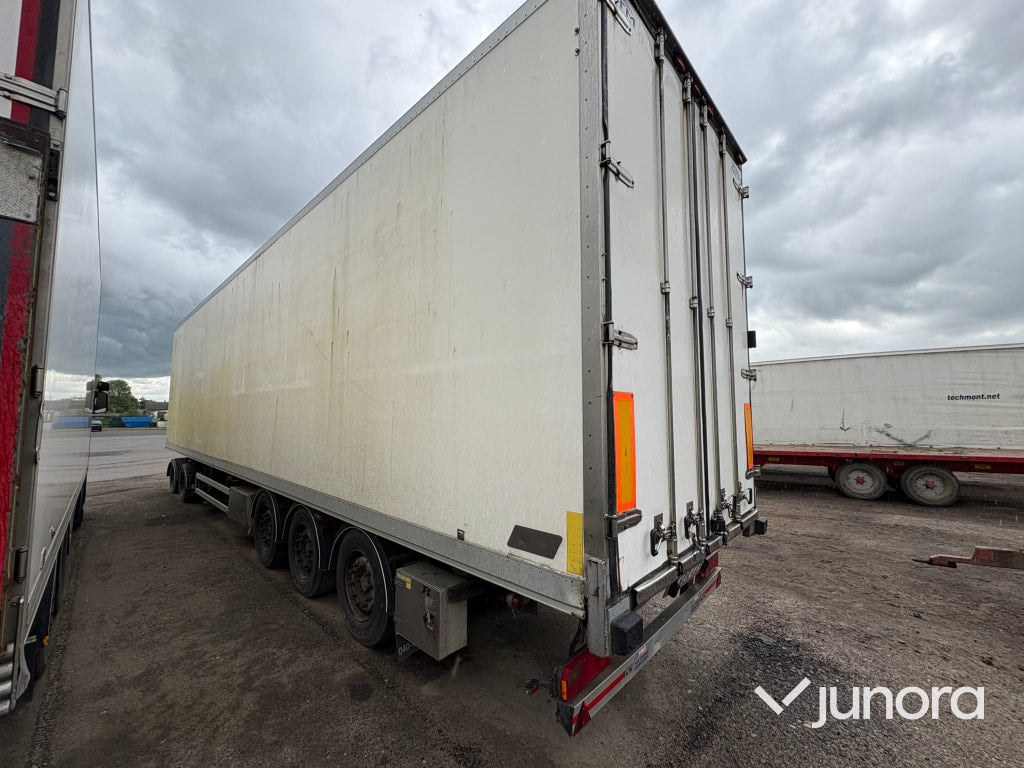 Lastbil Scania R450 med kyl - Refrigerator truck: picture 2 Lastbil Scania R450 med kyl - Refrigerator truck: picture 2