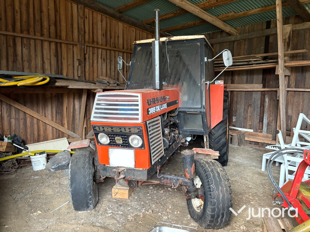 Traktor - Ursus 385 DE LUXE - Farm tractor: picture 2 Traktor - Ursus 385 DE LUXE - Farm tractor: picture 2