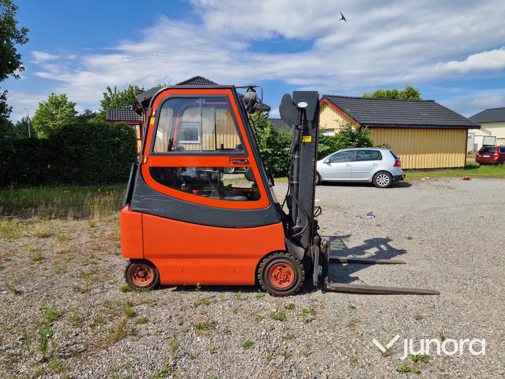 Truck Linde E20/600 - Electric forklift: picture 4 Truck Linde E20/600 - Electric forklift: picture 4