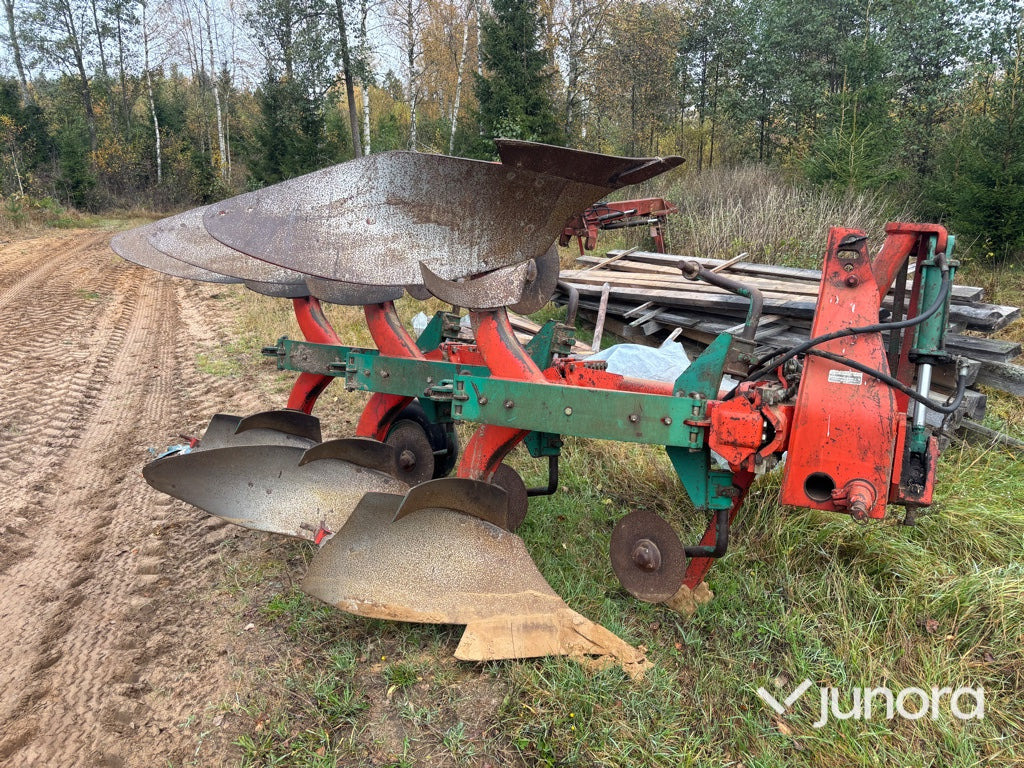 Växelplog - Kverneland 3-skärig - Plow: picture 1 Växelplog - Kverneland 3-skärig - Plow: picture 1