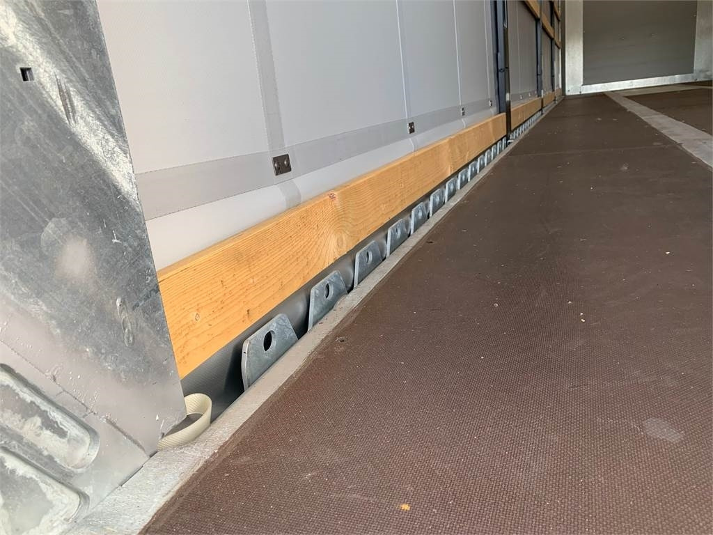 Curtainsider semi-trailer Hangler SES-H 250 RoadRunner RH 140 27-pallers - Gardintra: picture 19