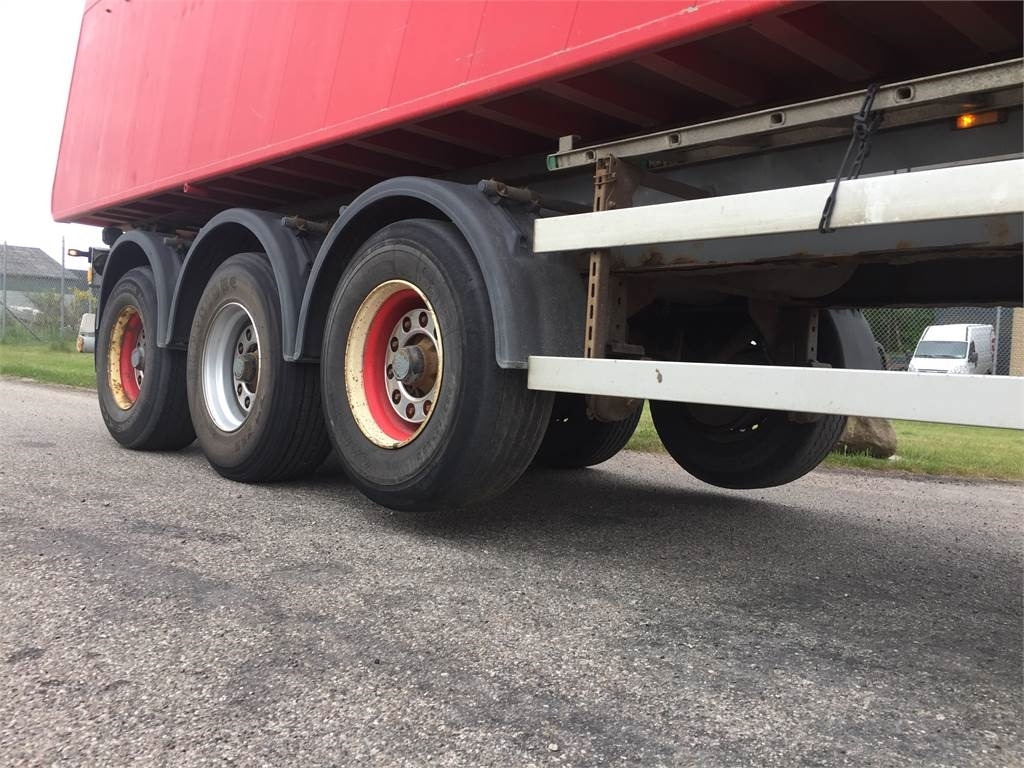 Kel-Berg 30m3 + 16m3 aftagelig top - Tipper semi-trailer: picture 5 Kel-Berg 30m3 + 16m3 aftagelig top - Tipper semi-trailer: picture 5