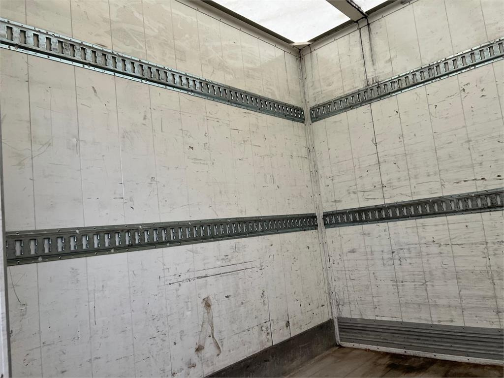 Mercedes-Benz Atego 1224 LnR - Box truck: picture 4 Mercedes-Benz Atego 1224 LnR - Box truck: picture 4