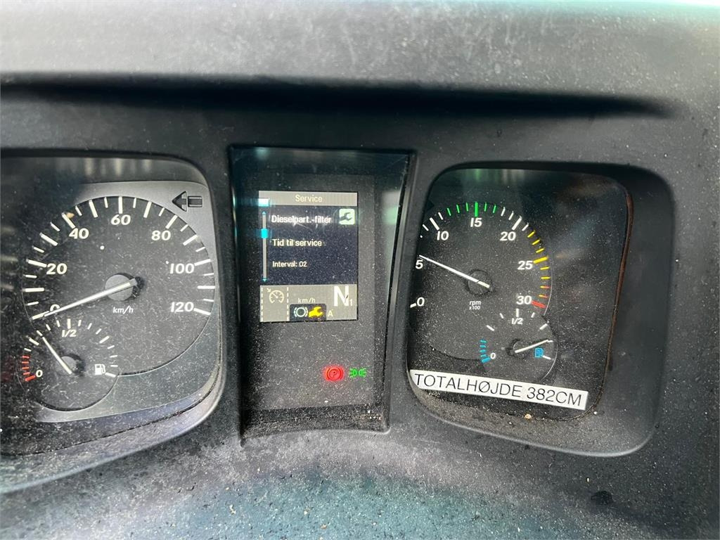 Box truck Mercedes-Benz Econic 1827 L: picture 8