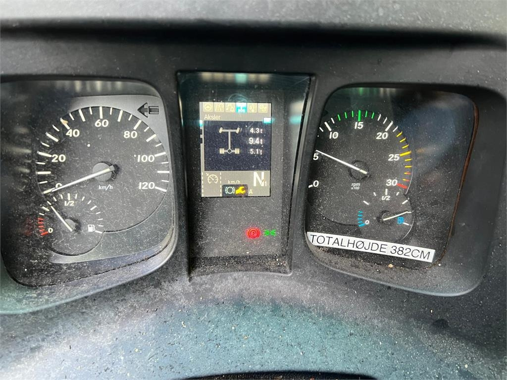 Box truck Mercedes-Benz Econic 1827 L: picture 15