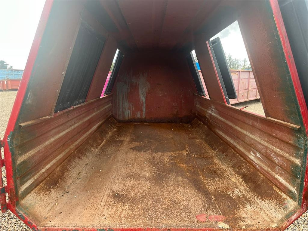 SL4012 - 4000 mm ca.12m3 - Garbage truck body: picture 4 SL4012 - 4000 mm ca.12m3 - Garbage truck body: picture 4
