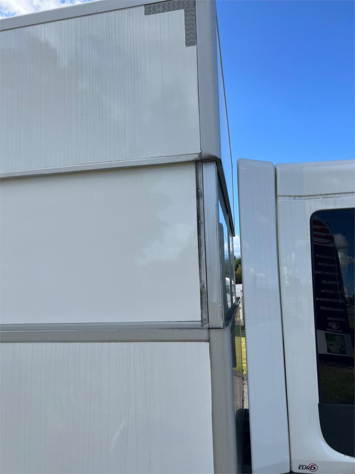 Volvo FL 250 16 ton  - Box truck: picture 5 Volvo FL 250 16 ton  - Box truck: picture 5