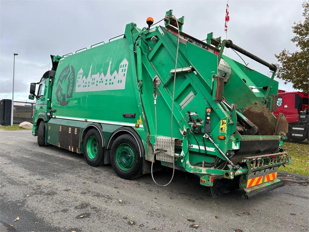 Volvo FM330 - NTM KGH-HB 20,8m3 - Garbage truck: picture 3 Volvo FM330 - NTM KGH-HB 20,8m3 - Garbage truck: picture 3
