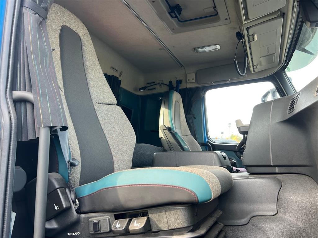 Volvo FM450 - Hook lift truck: picture 5 Volvo FM450 - Hook lift truck: picture 5