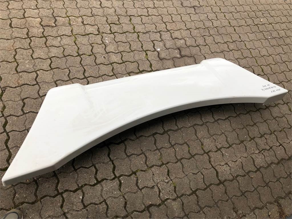 Volvo Tagspoiler Volvo FH Globetrotter 2018 - Aerodynamics/ Spoiler: picture 4 Volvo Tagspoiler Volvo FH Globetrotter 2018 - Aerodynamics/ Spoiler: picture 4