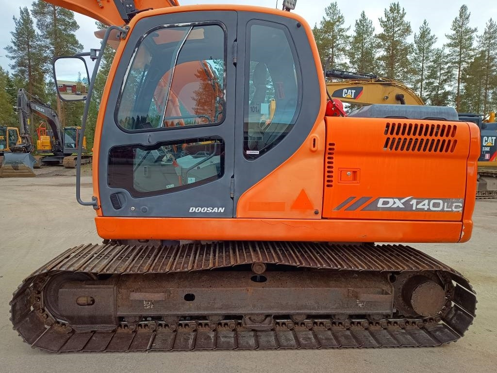 Doosan DX140LC KALLISTAJA+PYÖRITTÄJÄ  - Crawler excavator: picture 2 Doosan DX140LC KALLISTAJA+PYÖRITTÄJÄ  - Crawler excavator: picture 2