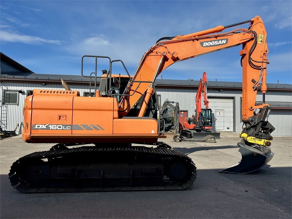 Doosan MYYTY!!SOLD!! DX160LC-3 KALLISTAJA+PYÖRITTÄJÄ  - Crawler excavator: picture 5 Doosan MYYTY!!SOLD!! DX160LC-3 KALLISTAJA+PYÖRITTÄJÄ  - Crawler excavator: picture 5