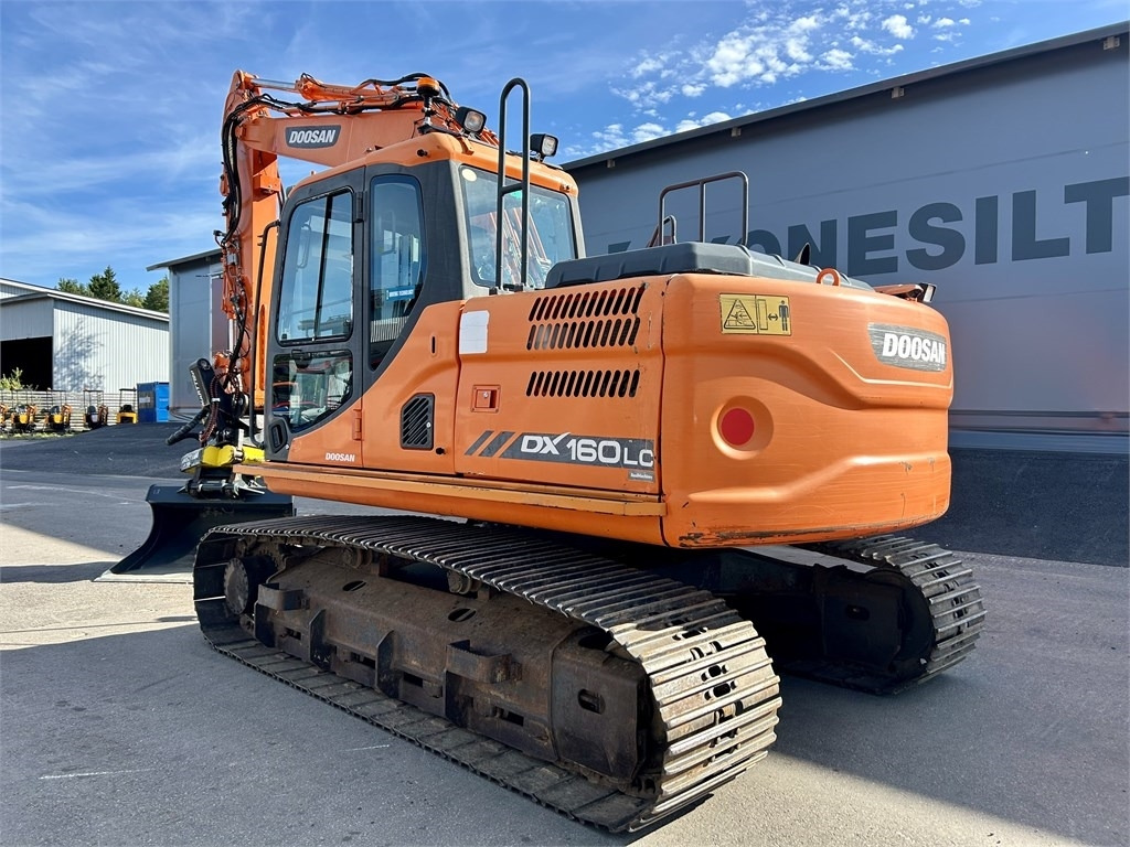 Doosan MYYTY!!SOLD!! DX160LC-3 KALLISTAJA+PYÖRITTÄJÄ  - Crawler excavator: picture 2 Doosan MYYTY!!SOLD!! DX160LC-3 KALLISTAJA+PYÖRITTÄJÄ  - Crawler excavator: picture 2