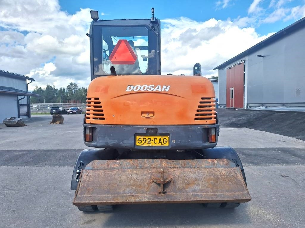 Doosan MYYTY! SOLD! S55W PYÖRITTÄJÄLLÄ - Wheel excavator: picture 3 Doosan MYYTY! SOLD! S55W PYÖRITTÄJÄLLÄ - Wheel excavator: picture 3