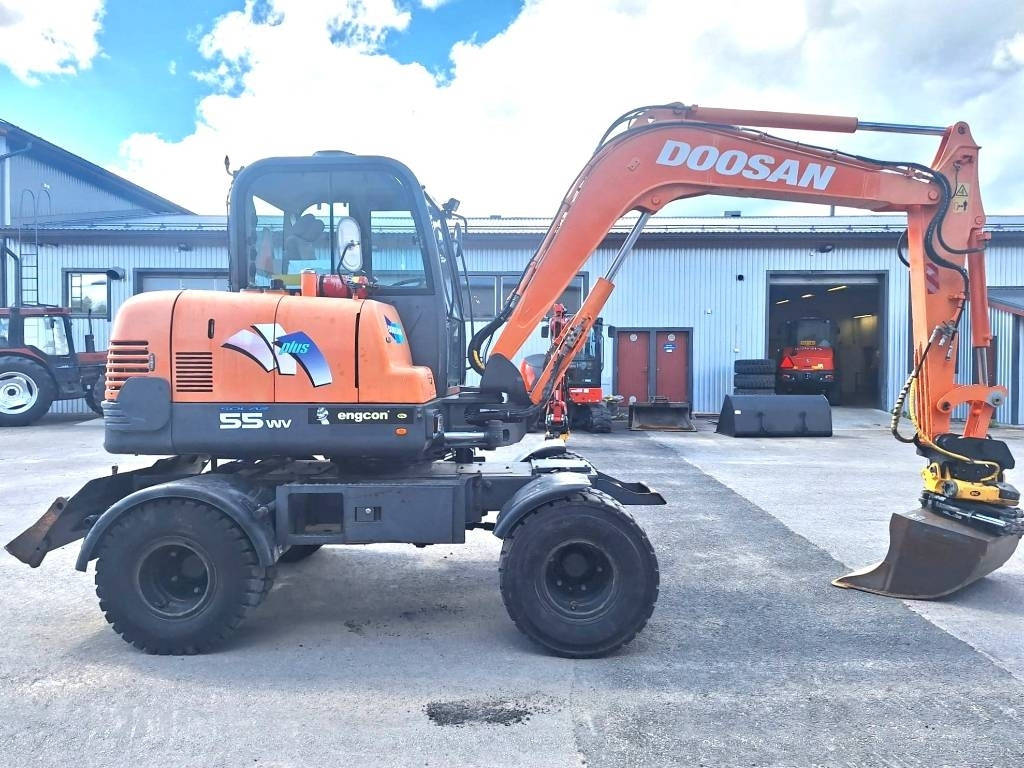 Doosan MYYTY! SOLD! S55W PYÖRITTÄJÄLLÄ - Wheel excavator: picture 5 Doosan MYYTY! SOLD! S55W PYÖRITTÄJÄLLÄ - Wheel excavator: picture 5