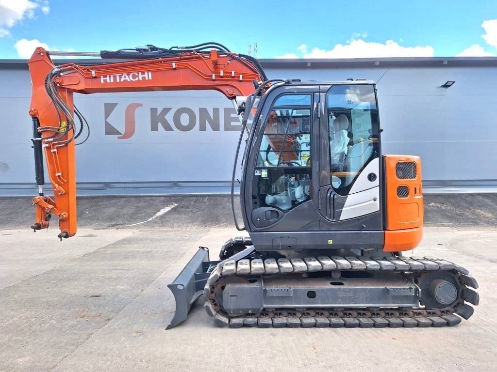 Hitachi MYYTY! SOLD! ZX85US-6 KUIN UUSI - Mini excavator: picture 1 Hitachi MYYTY! SOLD! ZX85US-6 KUIN UUSI - Mini excavator: picture 1