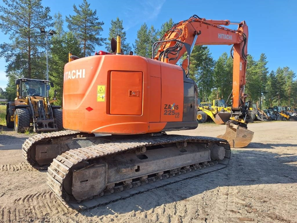 Hitachi ZX225USLC-5 - Crawler excavator: picture 2 Hitachi ZX225USLC-5 - Crawler excavator: picture 2