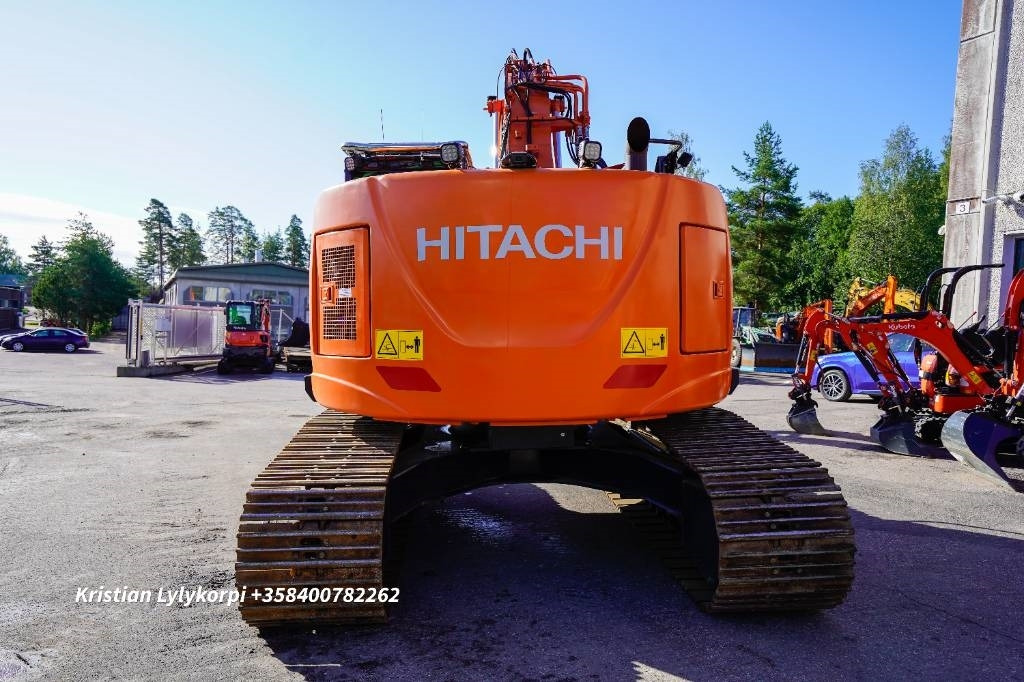 Hitachi ZX225USLC-6 Huippuvarusteet! - Crawler excavator: picture 5 Hitachi ZX225USLC-6 Huippuvarusteet! - Crawler excavator: picture 5