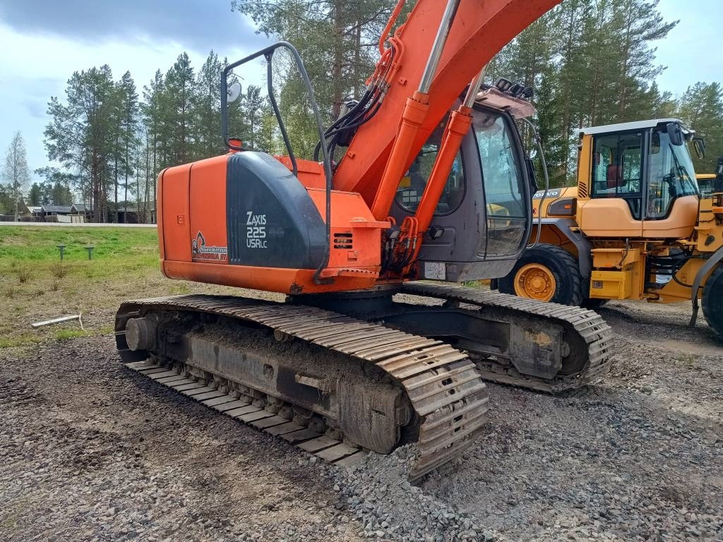 Hitachi ZX225USR KALLISTAJALLA  - Crawler excavator: picture 5 Hitachi ZX225USR KALLISTAJALLA  - Crawler excavator: picture 5