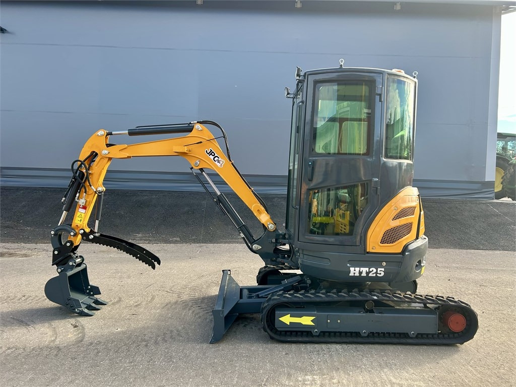 JPC HT25 HYTILLÄ - Mini excavator: picture 1 JPC HT25 HYTILLÄ - Mini excavator: picture 1