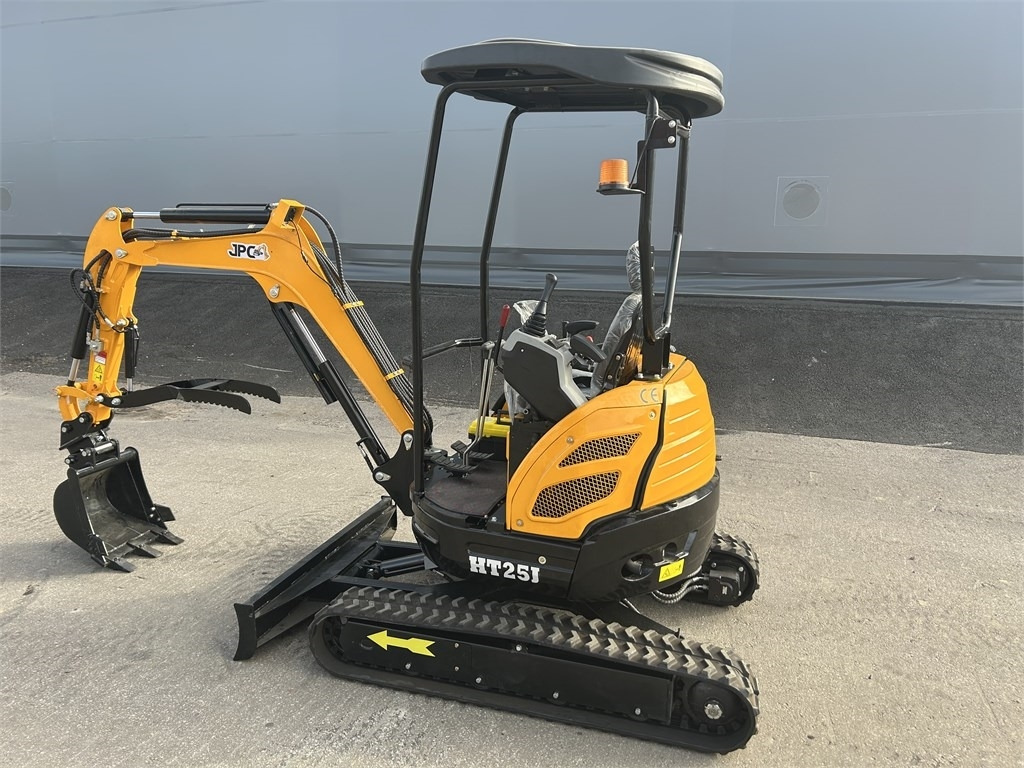 JPC HT25J KATOS - Mini excavator: picture 2 JPC HT25J KATOS - Mini excavator: picture 2
