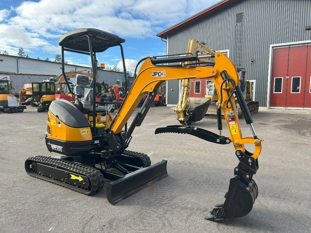JPC HT25J KATOS - Mini excavator: picture 5 JPC HT25J KATOS - Mini excavator: picture 5