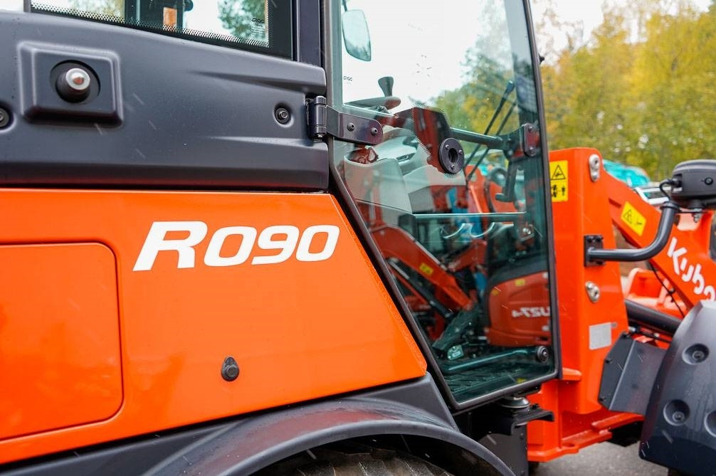 Wheel loader Kubota R090 VARUSTELTU: picture 18