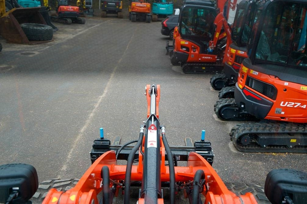 Wheel loader Kubota R090 VARUSTELTU: picture 28
