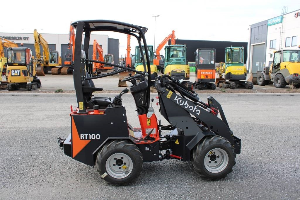 Kubota RT100-2 UUSI - Compact loader: picture 5 Kubota RT100-2 UUSI - Compact loader: picture 5