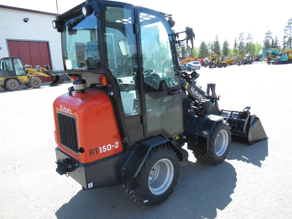 Kubota RT150-2 PIENKUORMAAJA, UUSI - Compact loader: picture 4 Kubota RT150-2 PIENKUORMAAJA, UUSI - Compact loader: picture 4