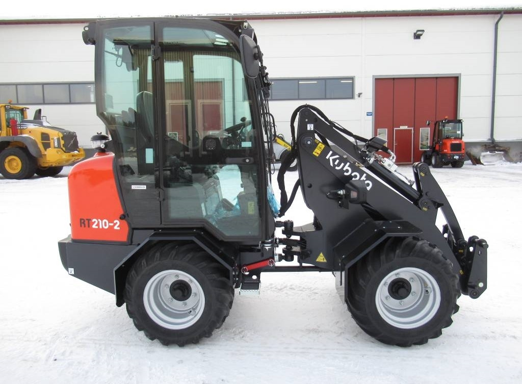 Kubota RT210-2 UUSI, TAKUU - Compact loader: picture 5 Kubota RT210-2 UUSI, TAKUU - Compact loader: picture 5