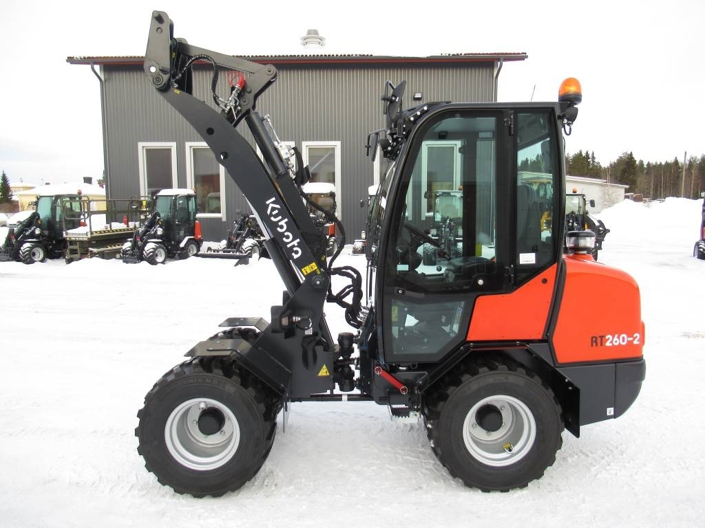 Kubota RT260-2 UUSI, TAKUU - Compact loader: picture 2 Kubota RT260-2 UUSI, TAKUU - Compact loader: picture 2