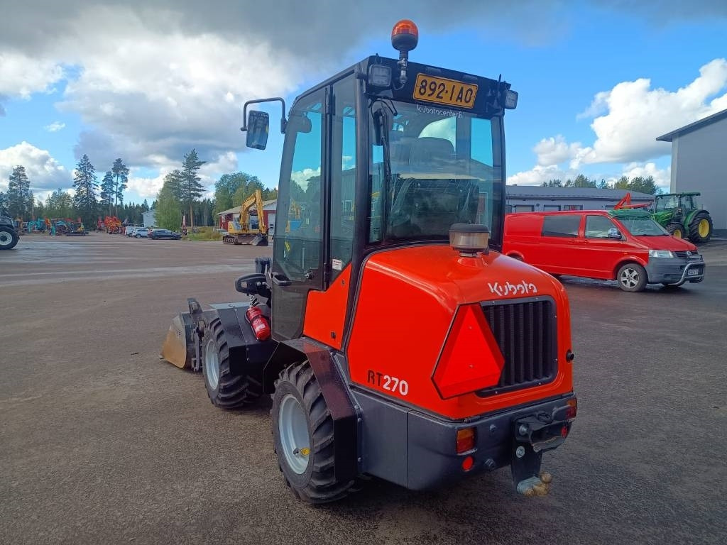 Kubota RT270 KAUHA+PIIKIT  - Compact loader: picture 2 Kubota RT270 KAUHA+PIIKIT  - Compact loader: picture 2