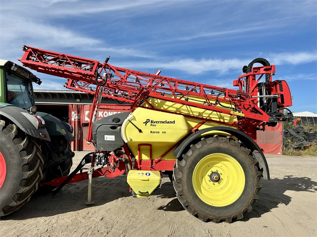 Kverneland MYYTY! SOLD! Ikarus S38 - Trailed sprayer: picture 1 Kverneland MYYTY! SOLD! Ikarus S38 - Trailed sprayer: picture 1