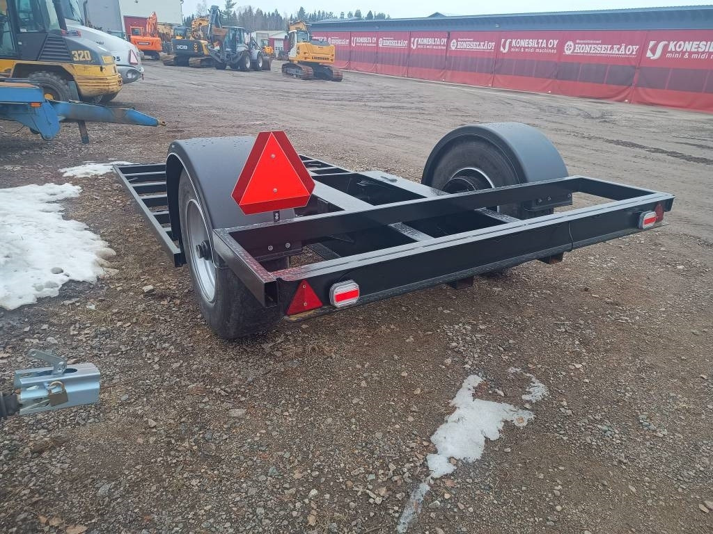 Traktorilavetti 6-8tn 1-akselinen  - Low loader trailer: picture 3 Traktorilavetti 6-8tn 1-akselinen  - Low loader trailer: picture 3