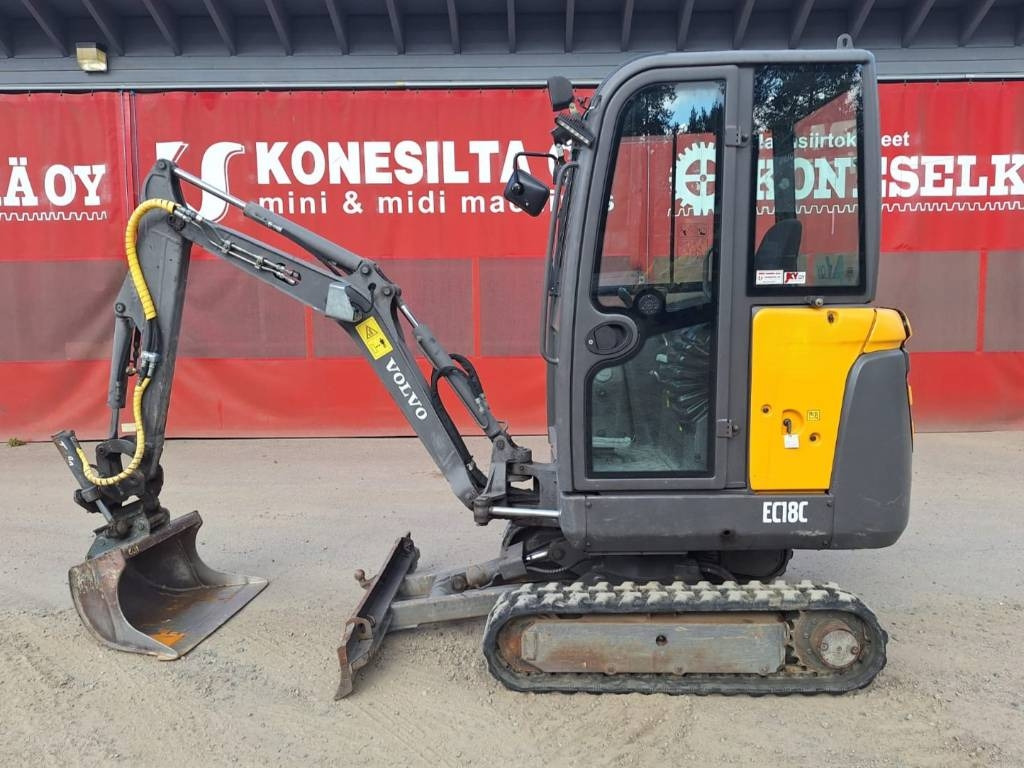 Volvo EC18C KALLISTAJALLA *EI ALVIA* - Mini excavator: picture 1 Volvo EC18C KALLISTAJALLA *EI ALVIA* - Mini excavator: picture 1