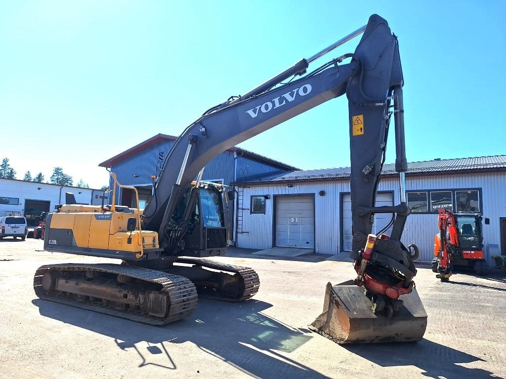 Crawler excavator Volvo EC220DL PYÖRITTÄJÄLLÄ: picture 6