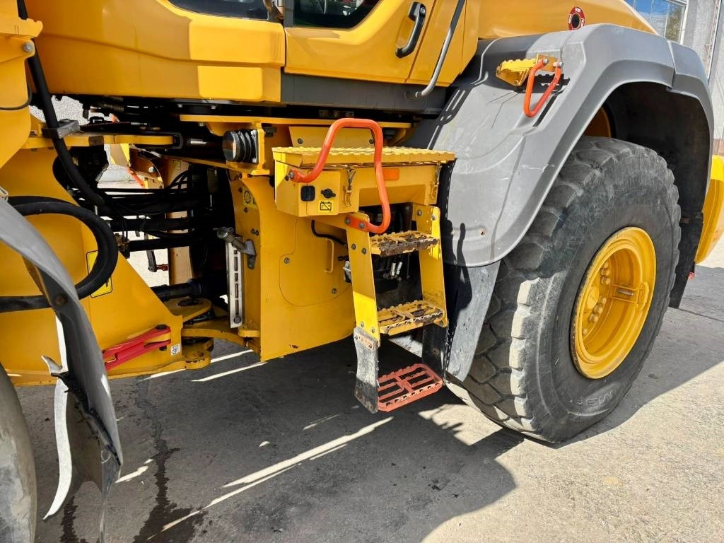 Volvo L110H VIPUOHJAUS YM. - Wheel loader: picture 5 Volvo L110H VIPUOHJAUS YM. - Wheel loader: picture 5