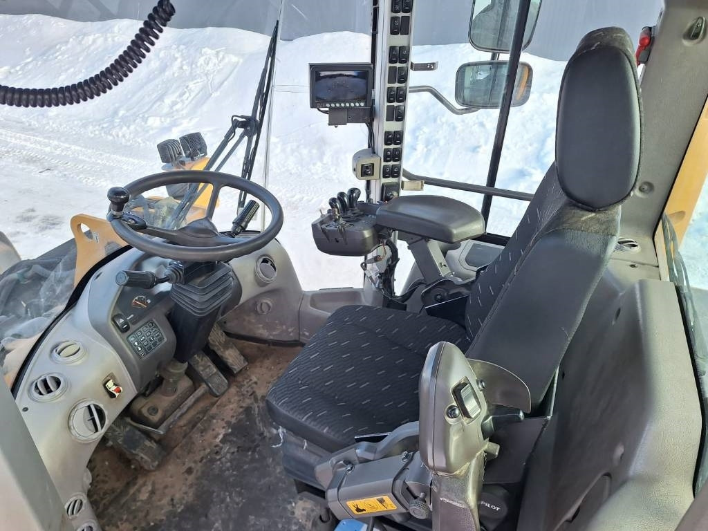 Leasing of Volvo L120G VIPUOHJAUS, YM.  Volvo L120G VIPUOHJAUS, YM.: picture 10