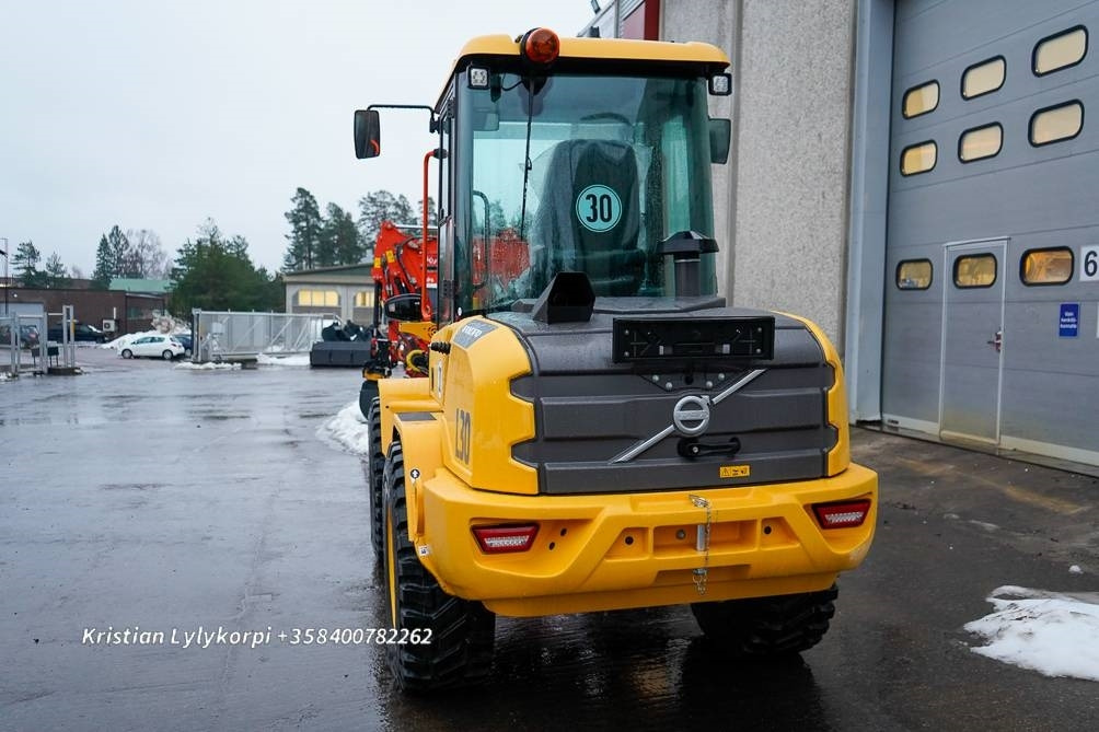 Volvo L30HS UUSI AJAMATON - Wheel loader: picture 3 Volvo L30HS UUSI AJAMATON - Wheel loader: picture 3