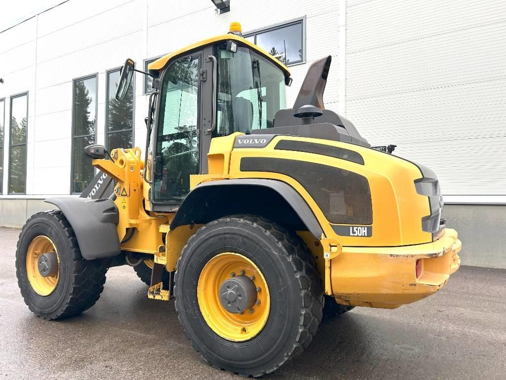 Volvo MYYTY! SOLD! L50H 1-omistaja - Wheel loader: picture 2 Volvo MYYTY! SOLD! L50H 1-omistaja - Wheel loader: picture 2