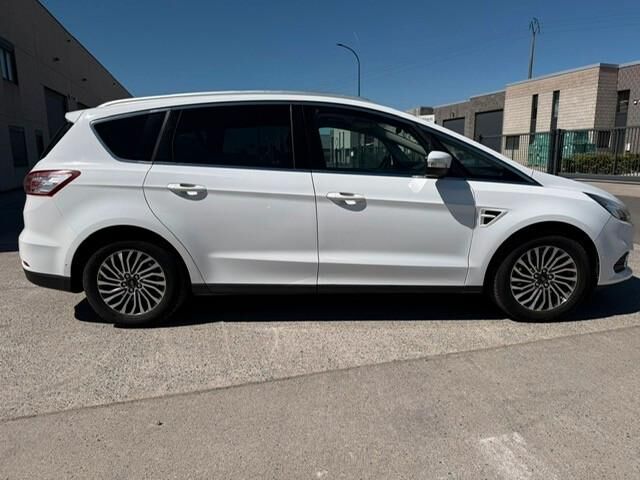 Ford S-MAX Titanium. 2.0TDCI. 7pl. Problem Getriebe! - Passenger van: picture 2 Ford S-MAX Titanium. 2.0TDCI. 7pl. Problem Getriebe! - Passenger van: picture 2