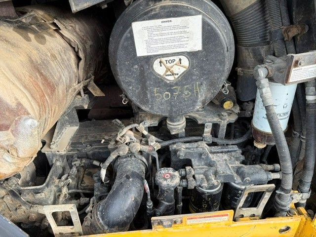 Leasing of  Komatsu D65PX-15. Fahrwerk 80%. Blatt 4.00m. ZSA. Klima. Komatsu D65PX-15. Fahrwerk 80%. Blatt 4.00m. ZSA. Klima.: picture 20