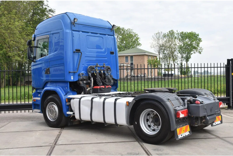 Scania R490 HL 4x2 - RETARDER - HYDRAULIC SYSTEM - 773 TKM - PARK. AIRCO - 2 BEDS - PTO - DIFF. LOCK - - Tractor unit: picture 3 Scania R490 HL 4x2 - RETARDER - HYDRAULIC SYSTEM - 773 TKM - PARK. AIRCO - 2 BEDS - PTO - DIFF. LOCK - - Tractor unit: picture 3