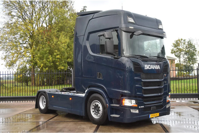 Scania S450 NGS 4x2NB - FULL AIR - RETARDER - ACC - AIRCO - 2 x FUEL TANKS - TOP CONDITION - - Tractor unit: picture 1 Scania S450 NGS 4x2NB - FULL AIR - RETARDER - ACC - AIRCO - 2 x FUEL TANKS - TOP CONDITION - - Tractor unit: picture 1