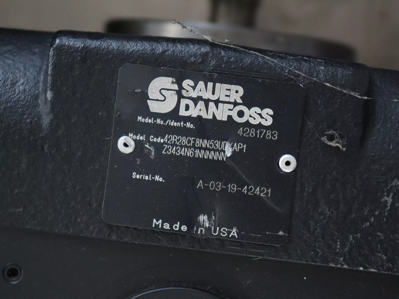 DANFOSS 42R28CF8NN53UDXAP1Z3434N61 - Hydraulic pump for Material handling equipment: picture 4 DANFOSS 42R28CF8NN53UDXAP1Z3434N61 - Hydraulic pump for Material handling equipment: picture 4